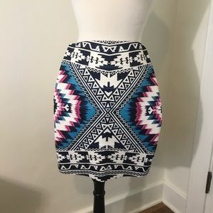 New NWOT Aztec skirt
